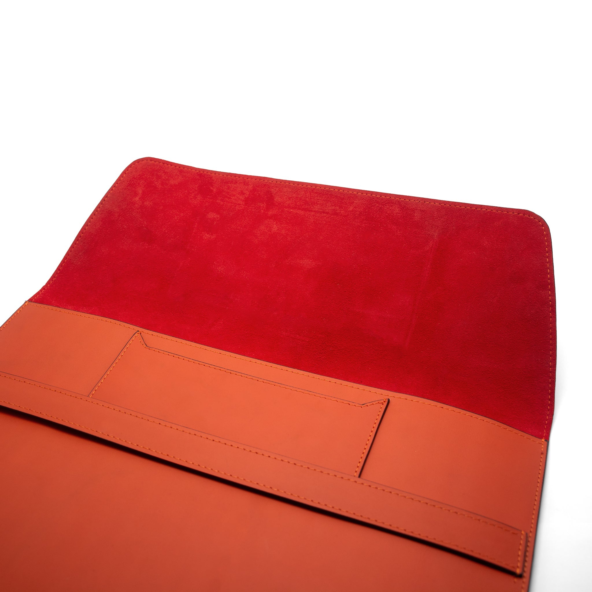 Elegance Leather Sleeve – Premium Full-Grain Cow Leather MacBook & iPad Case-1