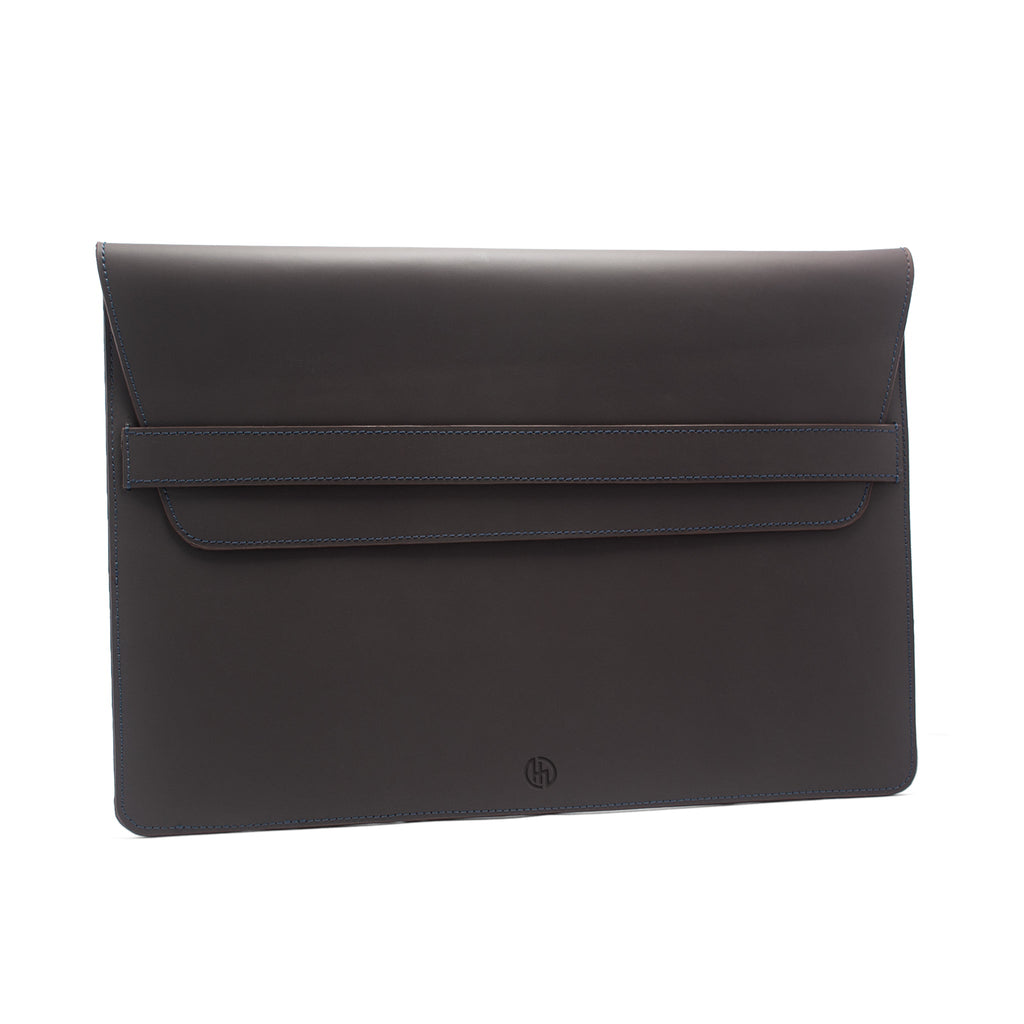 Classic Elegance Leather Sleeve – Premium Cow Leather Laptop & Tablet Case-1
